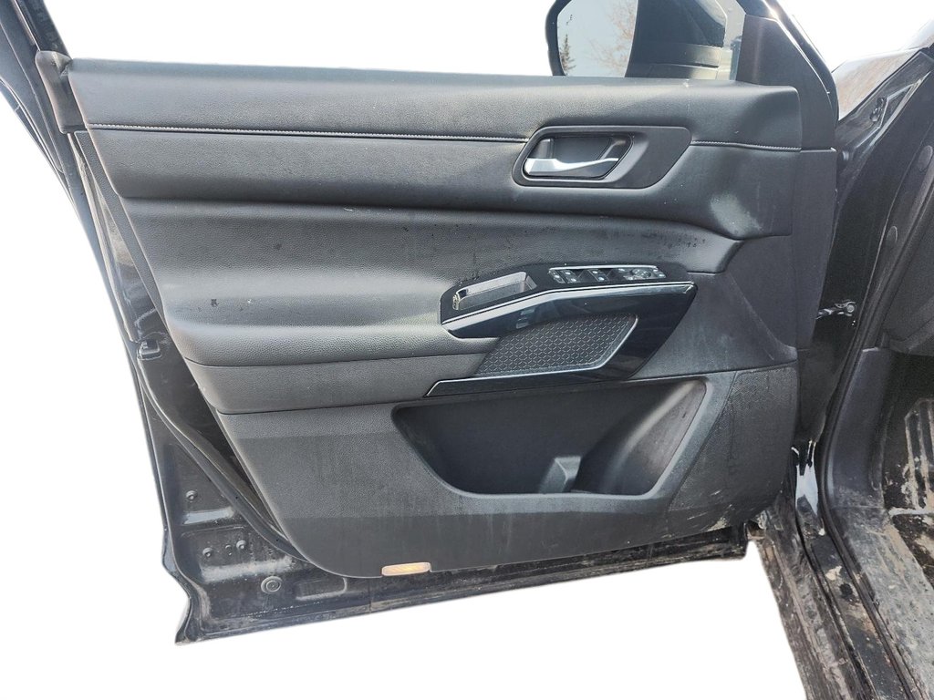 2022 Nissan Pathfinder Platinum V6 4x4 at in Brantford, Ontario - 10 - w1024h768px