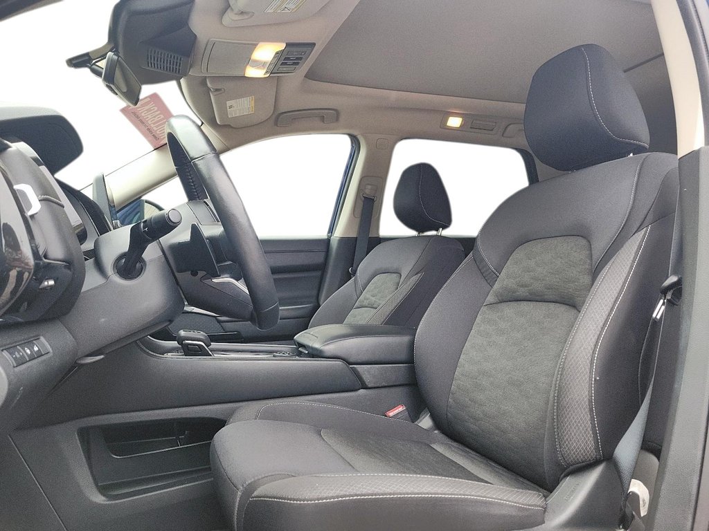 2024 Nissan Pathfinder SV 4WD in Brantford, Ontario - 9 - w1024h768px