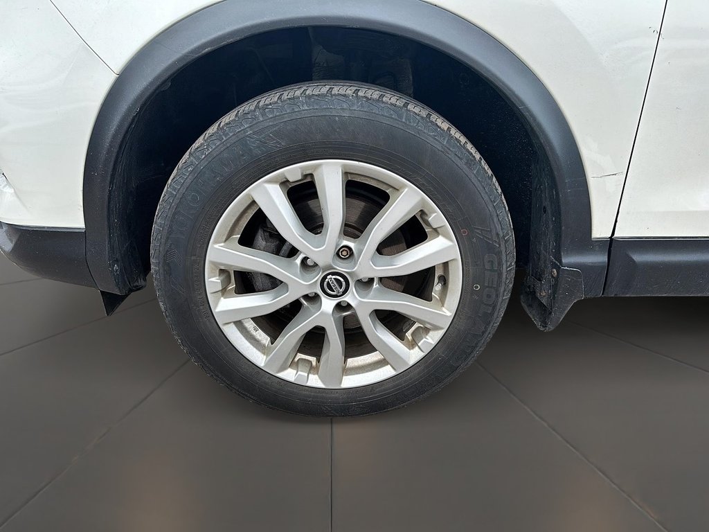 2020 Nissan Qashqai SV FWD CVT in Stratford, Ontario - 7 - w1024h768px
