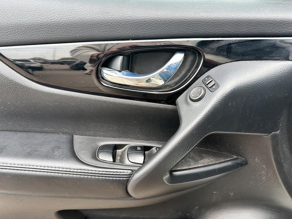 2020 Nissan Qashqai SV FWD CVT in Stratford, Ontario - 10 - w1024h768px