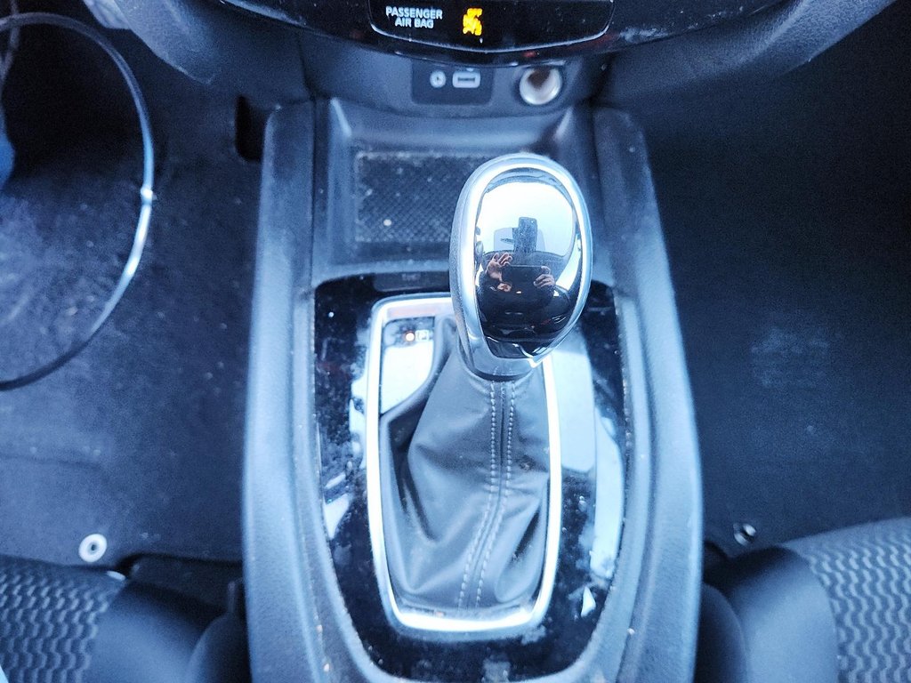 2023 Nissan Qashqai S AWD CVT in Brantford, Ontario - 14 - w1024h768px