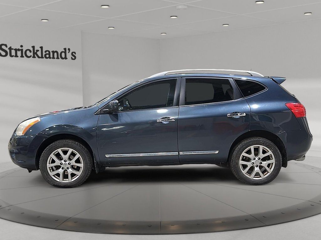 2012 Nissan Rogue SV FWD CVT in Brantford, Ontario - 5 - w1024h768px