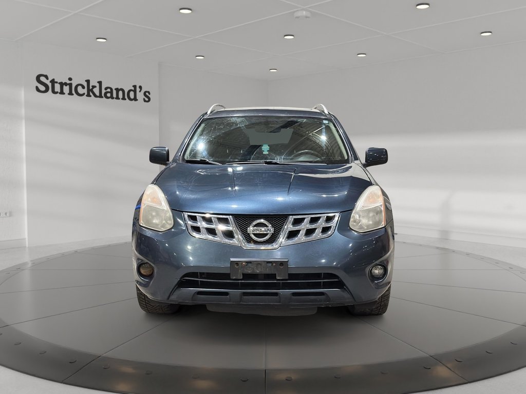 2012 Nissan Rogue SV FWD CVT in Brantford, Ontario - 2 - w1024h768px