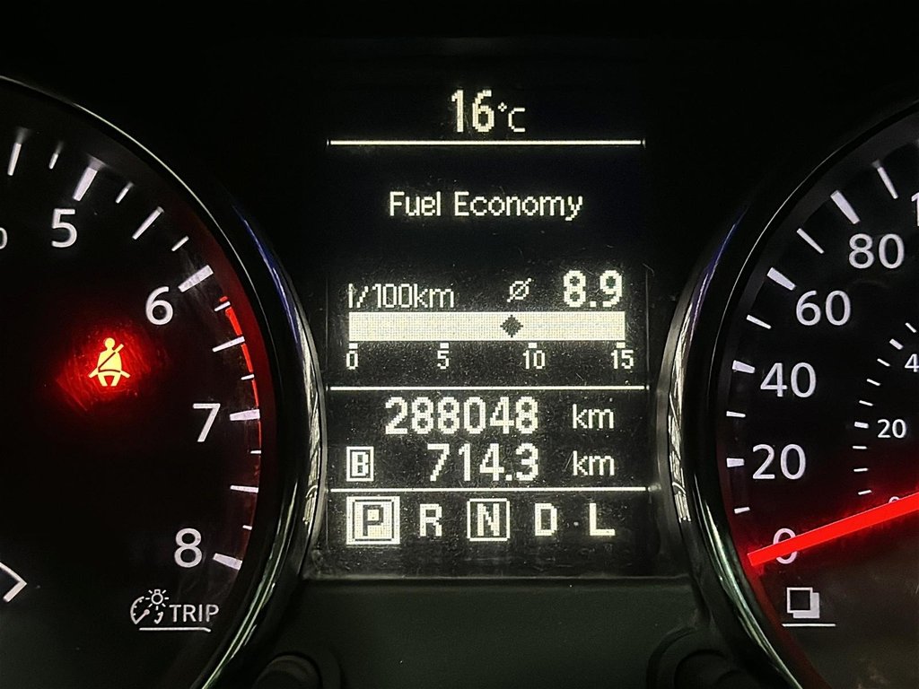 2012 Nissan Rogue SV FWD CVT in Brantford, Ontario - 12 - w1024h768px