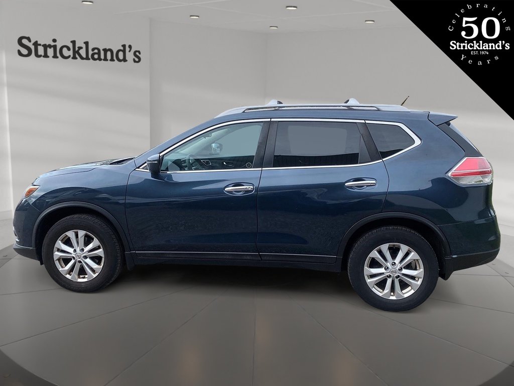 2016  Rogue SV AWD CVT in Stratford, Ontario - 5 - w1024h768px