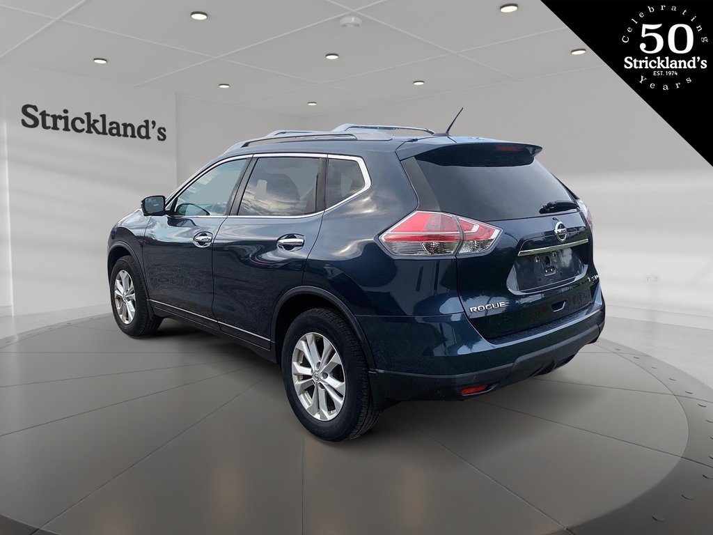 2016  Rogue SV AWD CVT in Stratford, Ontario - 4 - w1024h768px