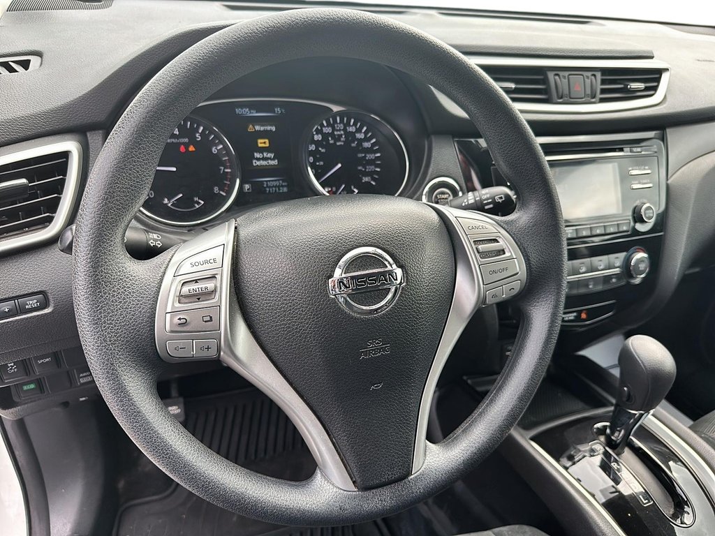 2016 Nissan Rogue SV AWD CVT in Brantford, Ontario - 10 - w1024h768px
