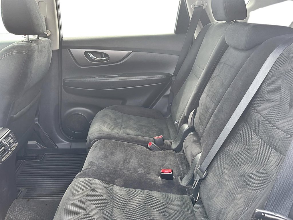 2016 Nissan Rogue SV AWD CVT in Brantford, Ontario - 19 - w1024h768px