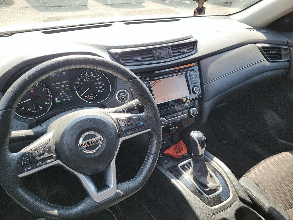 2019 Nissan Rogue SV AWD CVT in Brantford, Ontario - 13 - w1024h768px