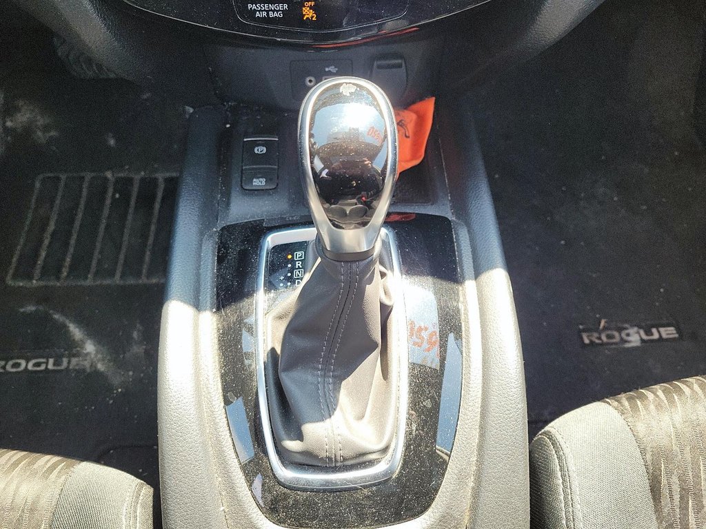 2019 Nissan Rogue SV AWD CVT in Brantford, Ontario - 12 - w1024h768px