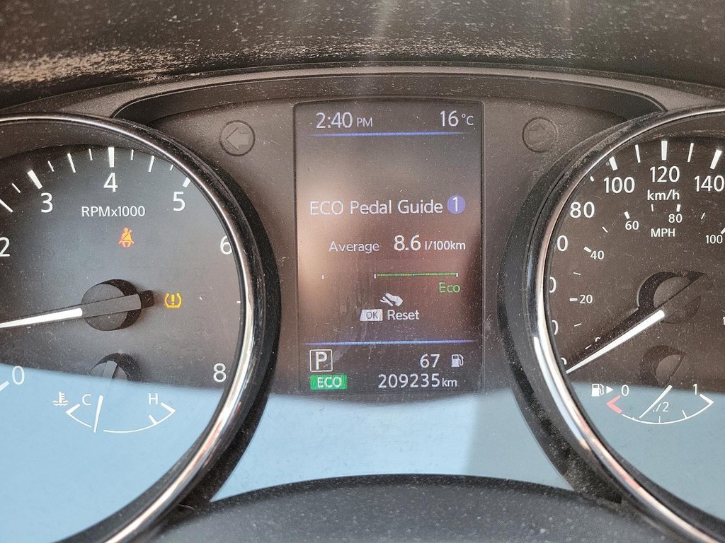 2019 Nissan Rogue SV AWD CVT in Brantford, Ontario - 10 - w1024h768px