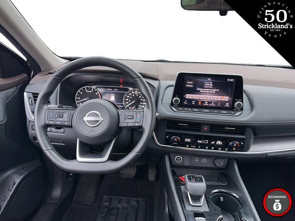 2023  Rogue SV AWD CVT in Brantford, Ontario - 9 - w1024h768px