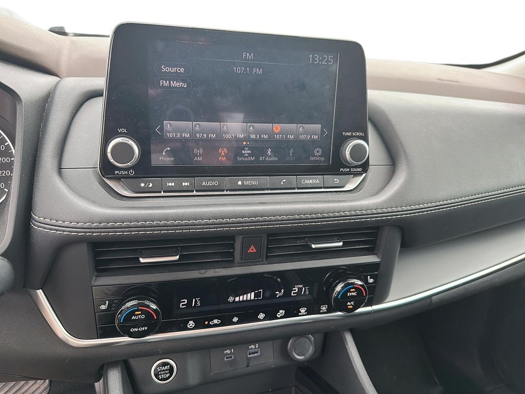 2023 Nissan Rogue S AWD CVT in Stratford, Ontario - 13 - w1024h768px