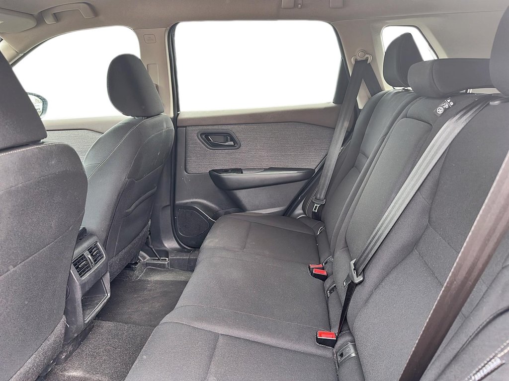 2023 Nissan Rogue S AWD CVT in Stratford, Ontario - 19 - w1024h768px