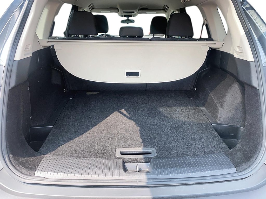 2023 Nissan Rogue S AWD CVT in Brantford, Ontario - 6 - w1024h768px