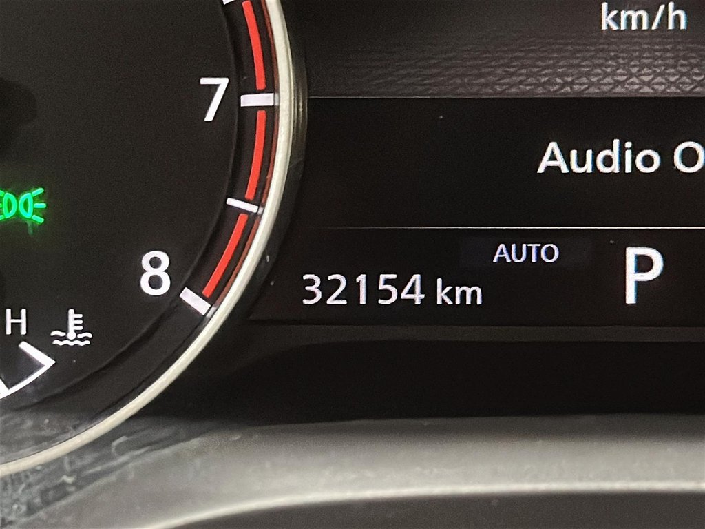 2023 Nissan Rogue SV AWD CVT in Stratford, Ontario - 12 - w1024h768px