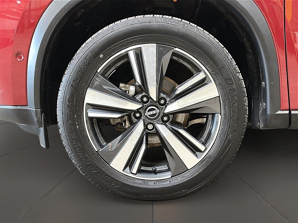 2023 Nissan Rogue Platinum CVT in Stratford, Ontario - 6 - w1024h768px