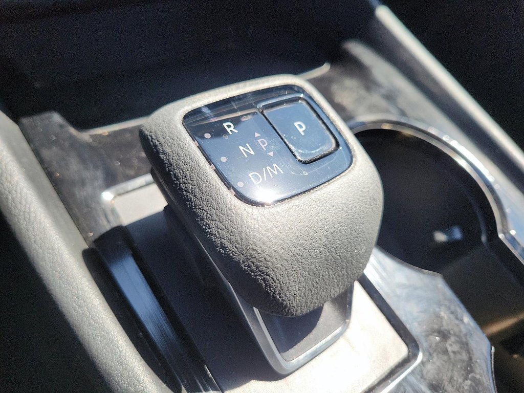 2023 Nissan Rogue SV Midnight Edition AWD CVT in Brantford, Ontario - 13 - w1024h768px