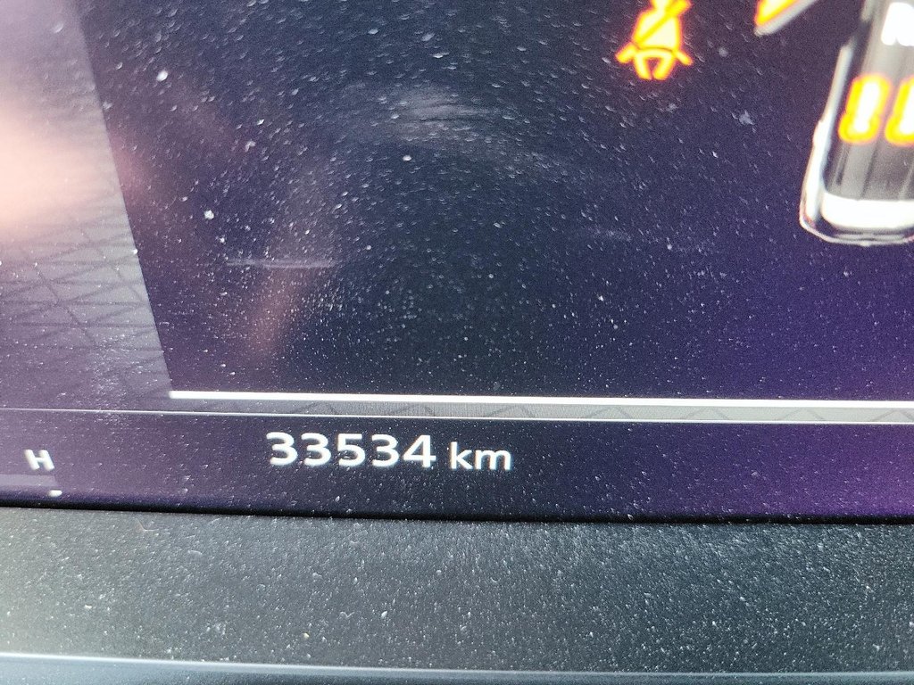 2023 Nissan Rogue Platinum CVT in Brantford, Ontario - 12 - w1024h768px