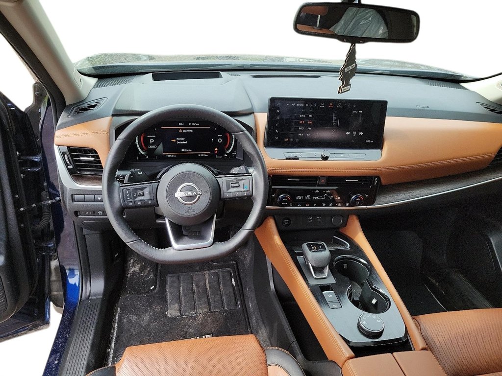 2024 Nissan Rogue AWD Platinum in Brantford, Ontario - 9 - w1024h768px