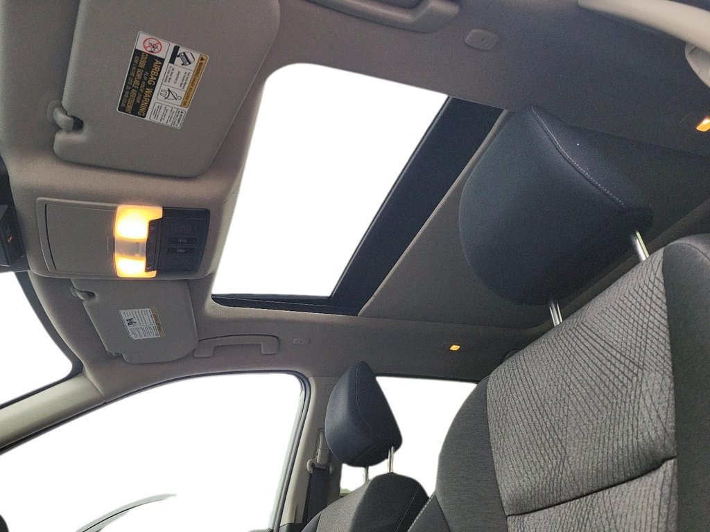 2024 Nissan Rogue AWD SV Moonroof in Brantford, Ontario - 16 - w1024h768px