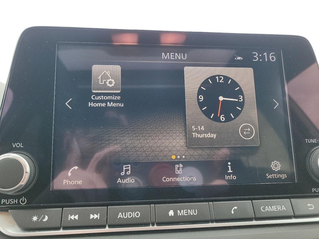 2024 Nissan Rogue AWD SV Moonroof in Brantford, Ontario - 18 - w1024h768px