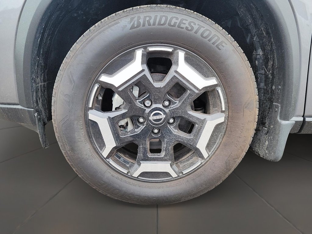 2025 Nissan Rogue AWD Midnight Edition in Brantford, Ontario - 7 - w1024h768px