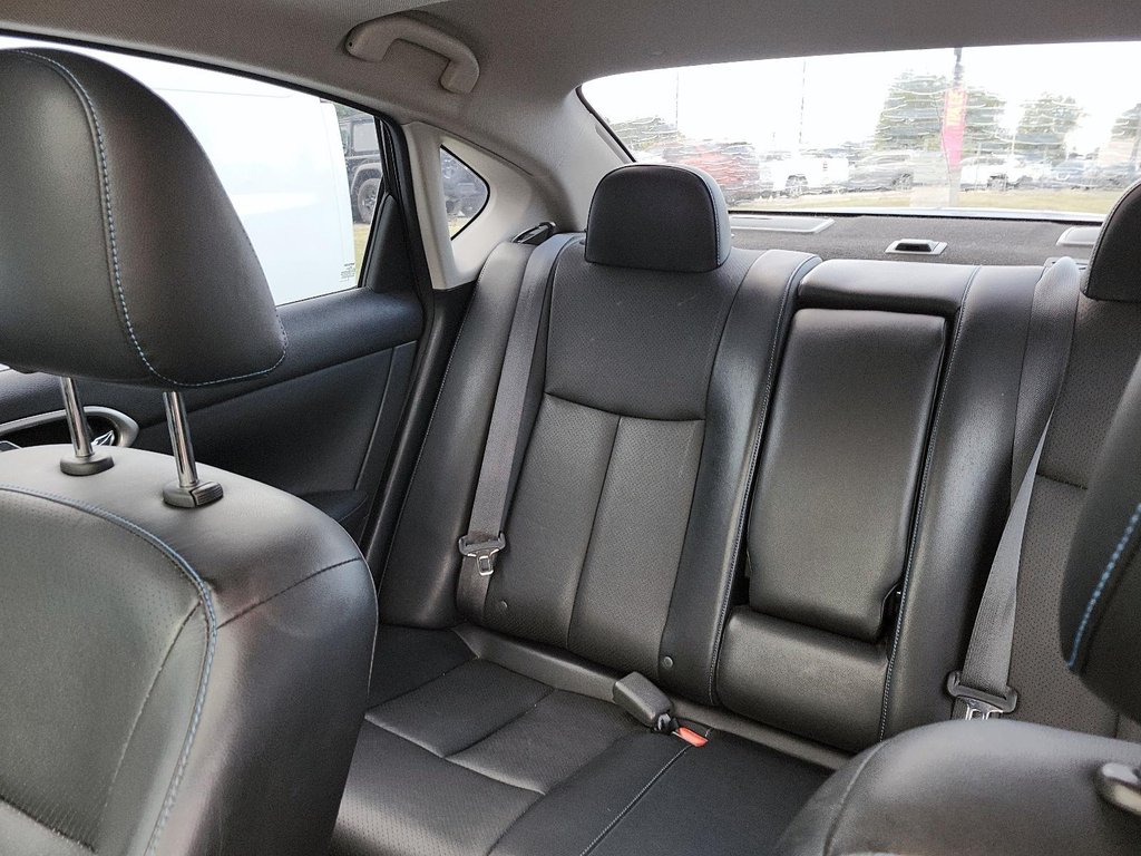 2016 Nissan Sentra 1.8 SR CVT in Brantford, Ontario - 15 - w1024h768px