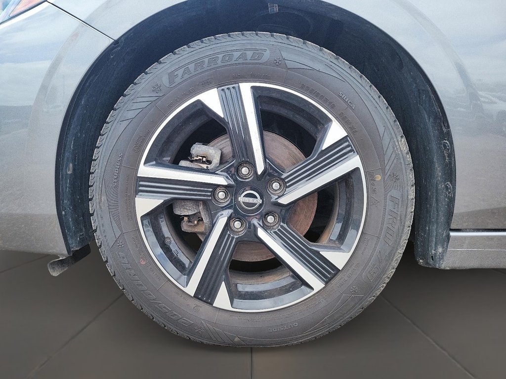 2024 Nissan Sentra SV CVT in Brantford, Ontario - 7 - w1024h768px