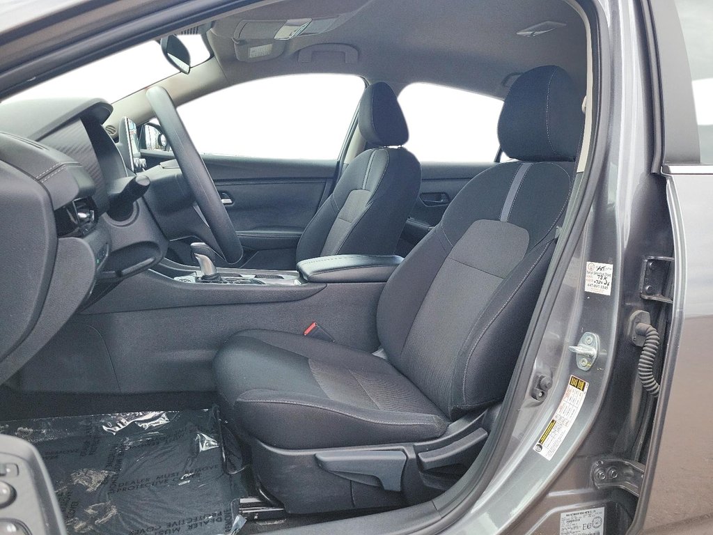 2024 Nissan Sentra SV CVT in Brantford, Ontario - 8 - w1024h768px