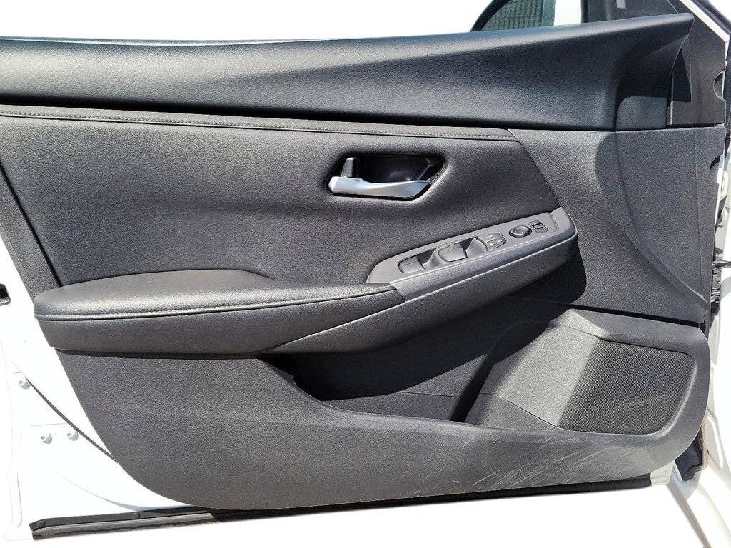 2024 Nissan Sentra SV CVT in Brantford, Ontario - 10 - w1024h768px