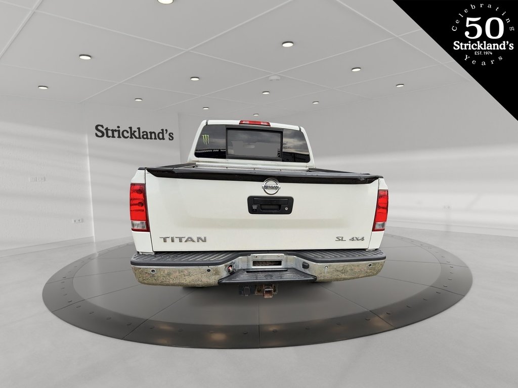 2014  Titan Crew Cab SV 4X4 SWB in Stratford, Ontario - 3 - w1024h768px