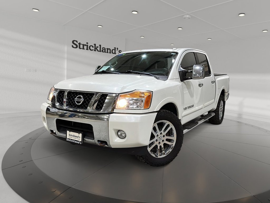 2014 Nissan Titan Crew Cab SV 4X4 SWB in Stratford, Ontario - 1 - w1024h768px
