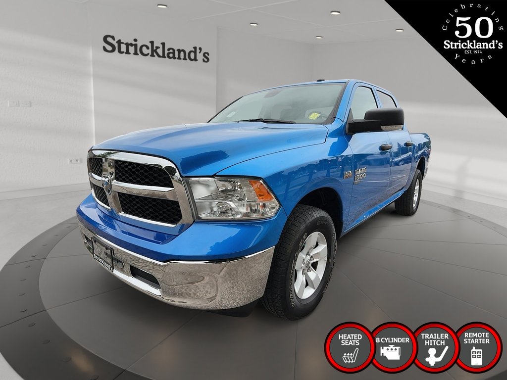 2022  RAM 1500 Classic Crew Cab 4x4 (DS) SLT (140.5 WB 5'7 Box) SWB in Brantford, Ontario - 1 - w1024h768px