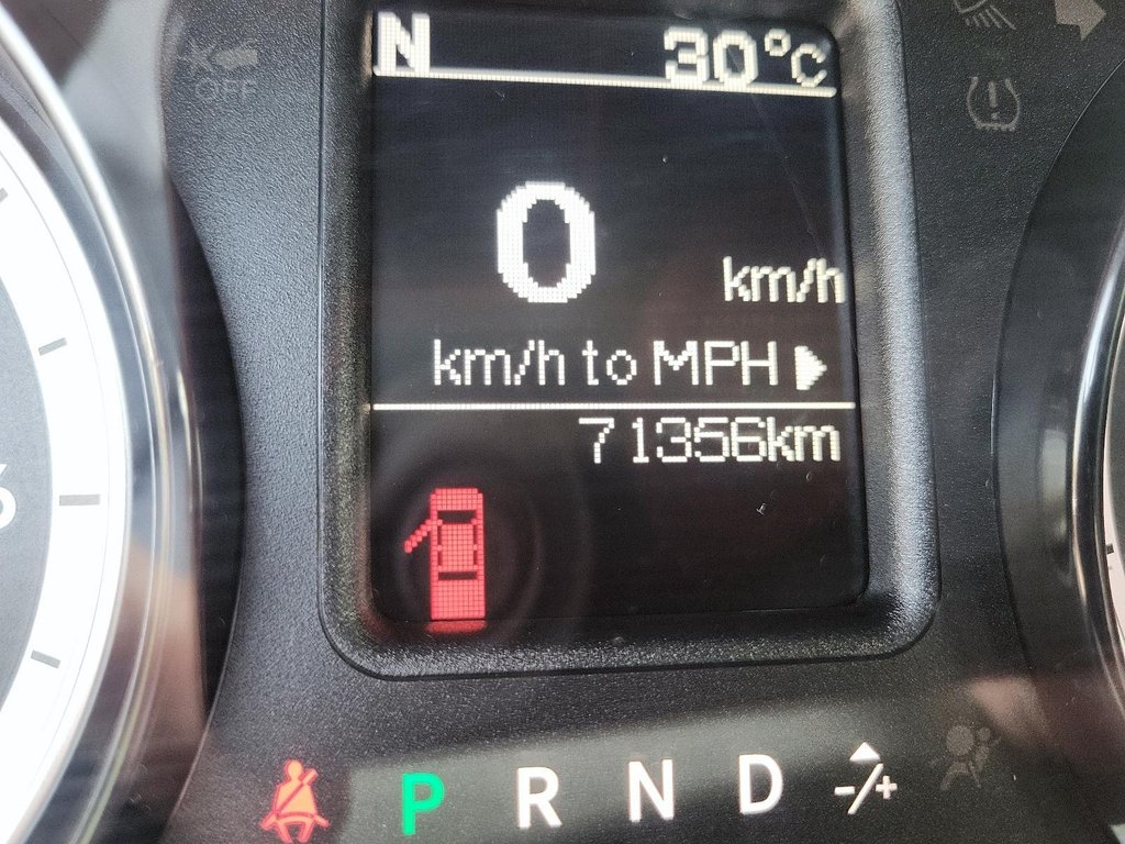 2023 Ram RAM 1500 Classic Crew Cab 4x4 (DS) SLT (140.5 WB 5'7 Box) SWB in Brantford, Ontario - 13 - w1024h768px