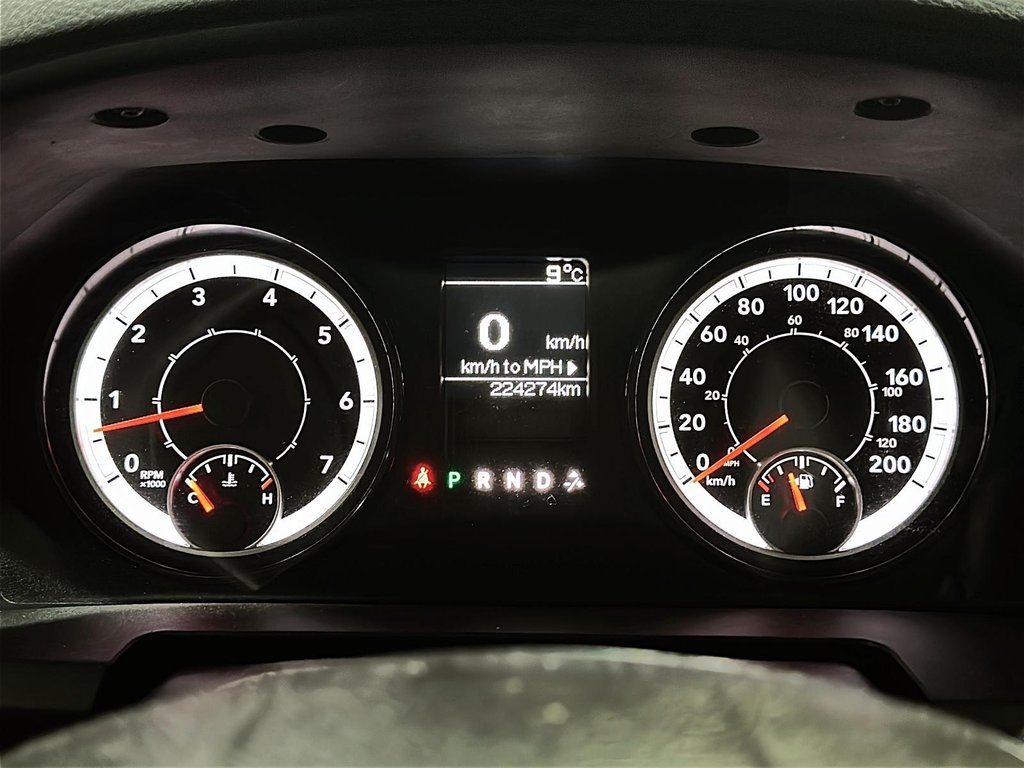 2019 Ram RAM 1500 Crew Cab 4x4 (DS) ST (140.5 WB - 5'7 Box) in Brantford, Ontario - 13 - w1024h768px