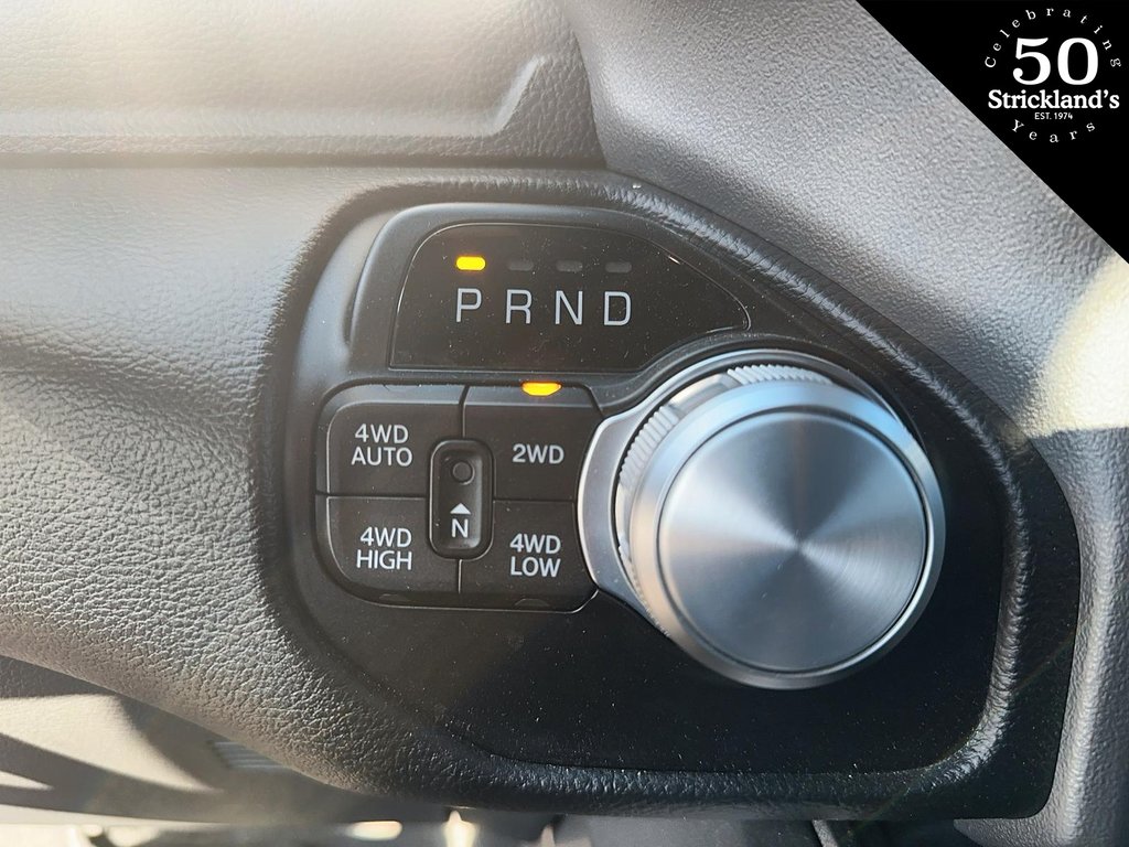 2022  RAM 1500 Crew Cab 4x4 (dt) Sport SWB in Brantford, Ontario - 11 - w1024h768px