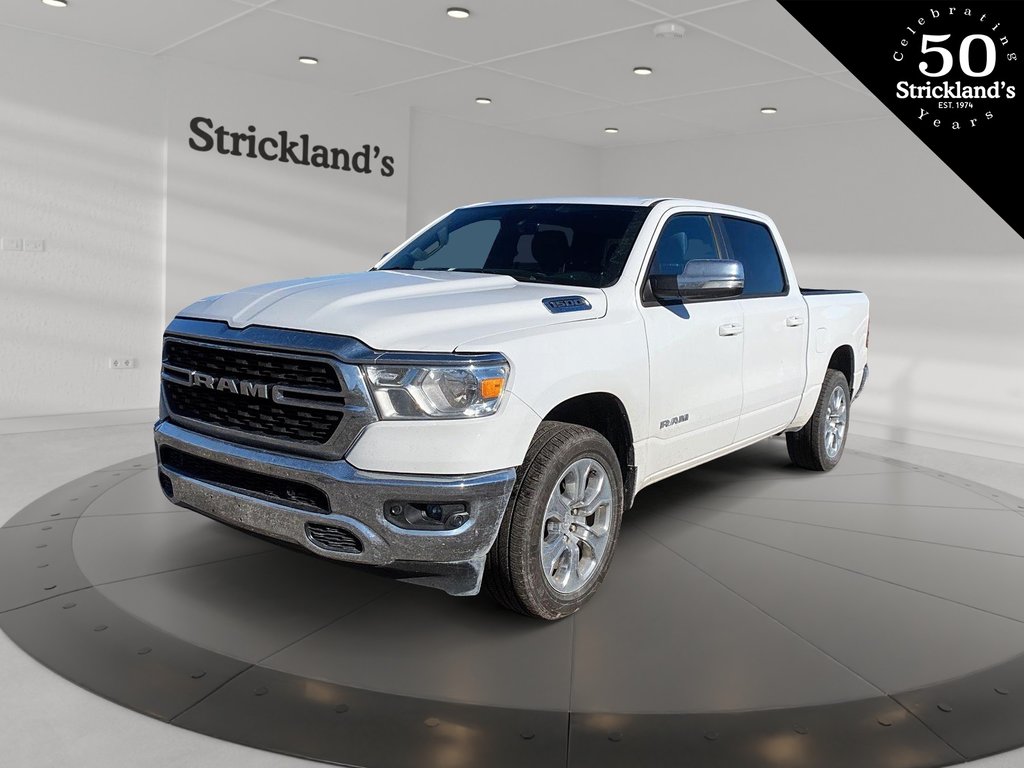 2022  RAM 1500 Crew Cab 4x4 (dt) Big Horn SWB in Stratford, Ontario - 1 - w1024h768px