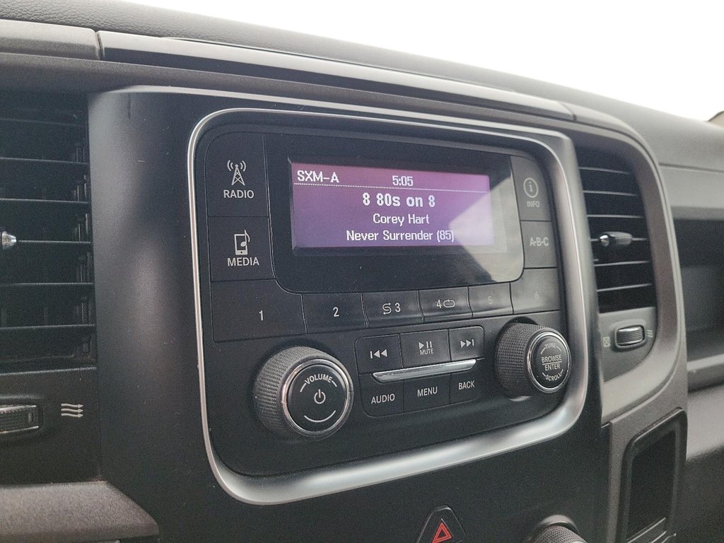 2017 Ram RAM 1500 Crew Cab 4x4 ST (140.5 WB - 5.7 Box) in Brantford, Ontario - 16 - w1024h768px
