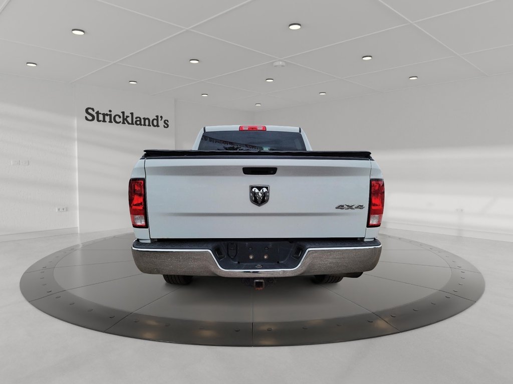 2017 Ram RAM 1500 Crew Cab 4x4 ST (140.5 WB - 5.7 Box) in Brantford, Ontario - 3 - w1024h768px