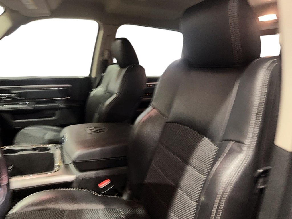 2018 Ram 1500 Crew Cab 4x4 Sport (140.5 WB - 5.7 Box) in Brantford, Ontario - 9 - w1024h768px