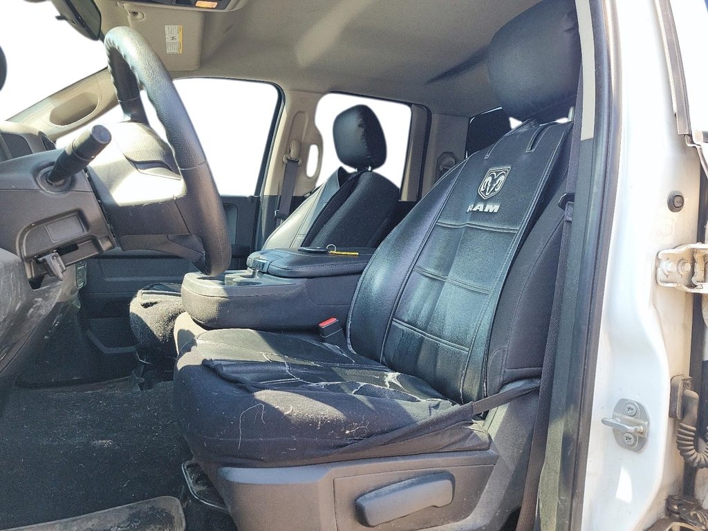 2019 Ram RAM 1500 Quad Cab 4x4 (DS) ST (140.5 WB 6'4 Box) in Brantford, Ontario - 8 - w1024h768px