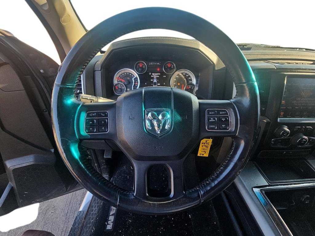 2014 Ram RAM 1500 Quad Cab 4x4 Sport (140.5 WB 6 4 Box) in Brantford, Ontario - 9 - w1024h768px
