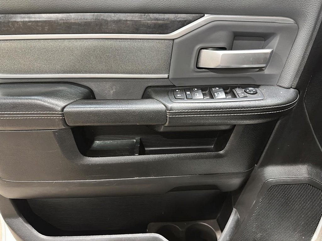 2020 Ram RAM 2500 Crew Cab 4x4 Big Horn (149 WB 6'4 Box) in Brantford, Ontario - 10 - w1024h768px
