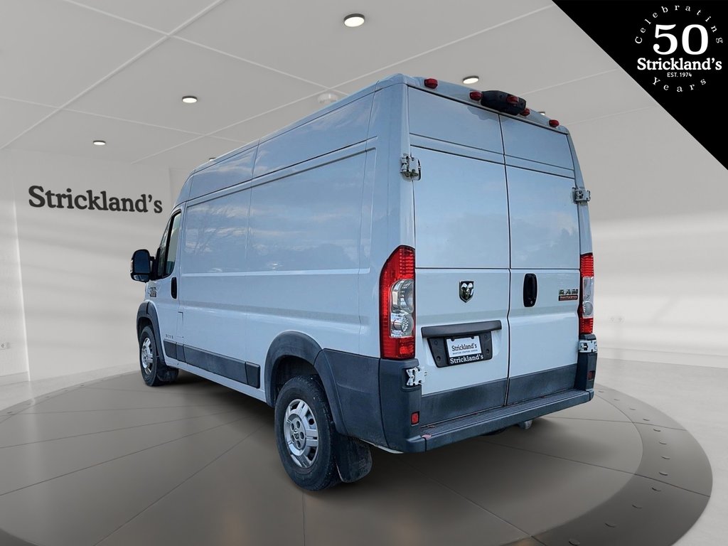 2014  RAM Promaster Cargo Van 1500 Cargo Van High Roof (136 In WB) in Brantford, Ontario - 4 - w1024h768px