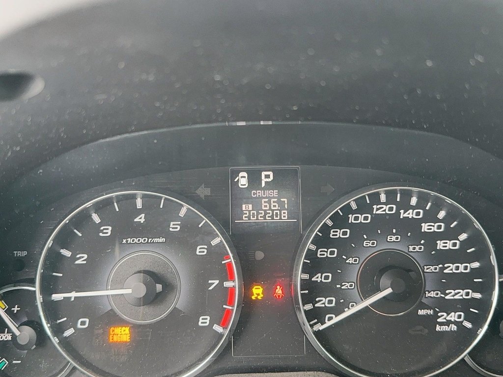 2012 Subaru Outback 2.5 I PZEV at in Brantford, Ontario - 9 - w1024h768px