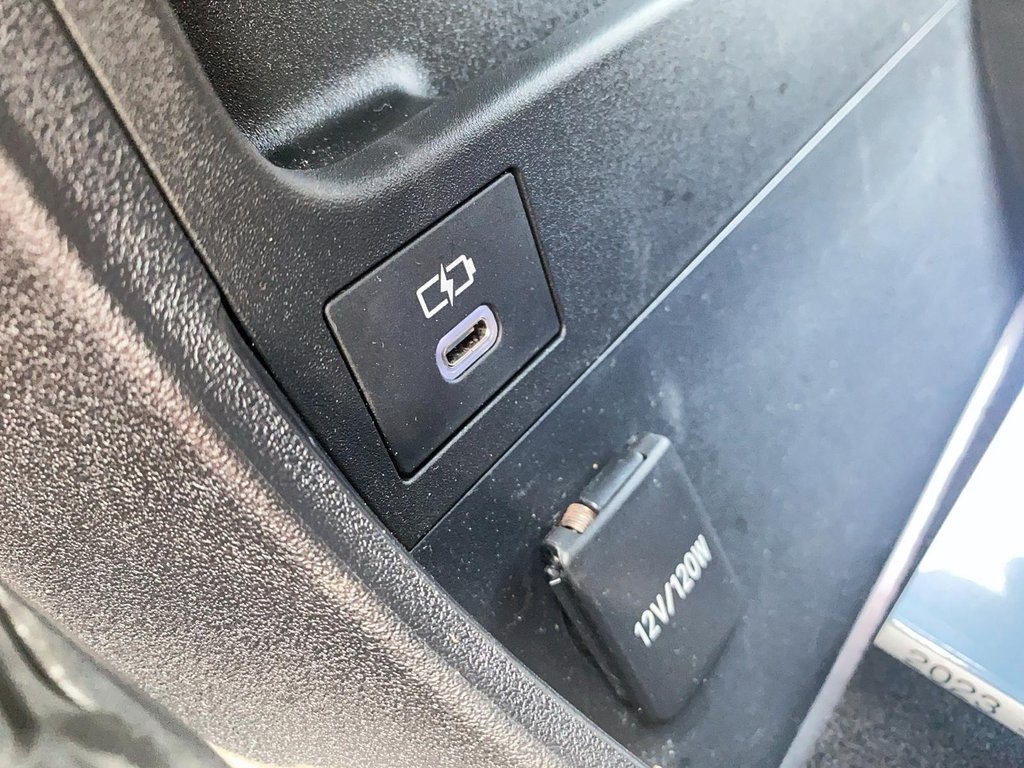 2023 Subaru SOLTERRA At - PUE AWD in Stratford, Ontario - 17 - w1024h768px