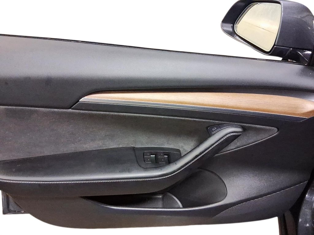 2021 Tesla Model 3 Standard Range Plus in Brantford, Ontario - 12 - w1024h768px