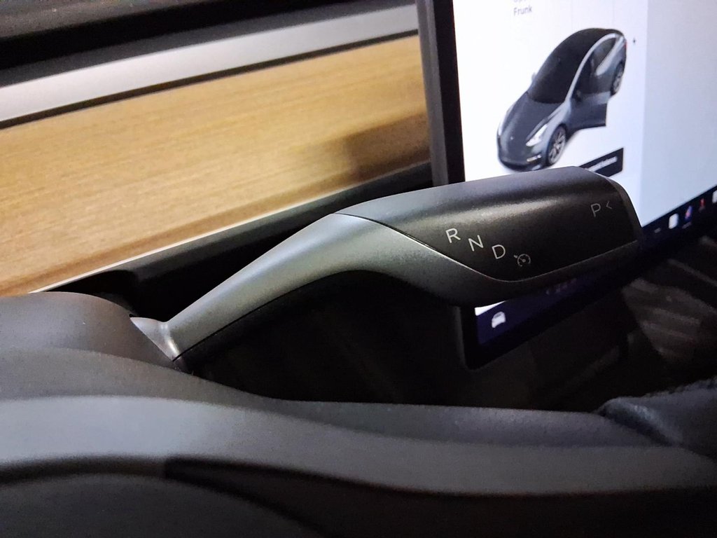 2021 Tesla Model 3 Standard Range Plus in Brantford, Ontario - 16 - w1024h768px