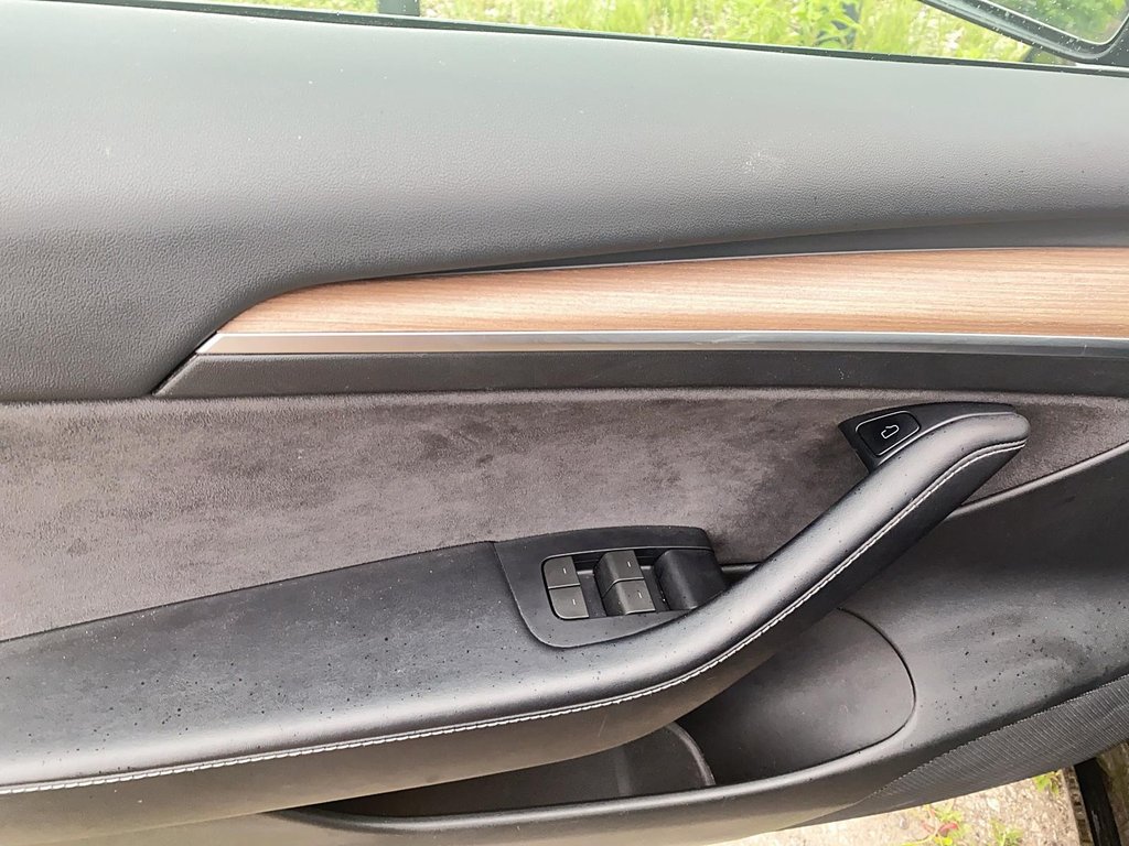 2023 Tesla MODEL 3 Long Range in Stratford, Ontario - 10 - w1024h768px
